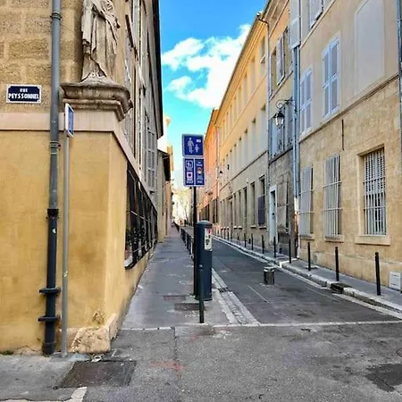 Ferienwohnung Petit Cocon Avec Vue Dernier Etage - Mazarin 1833 Aix-en-Provence Exterior foto