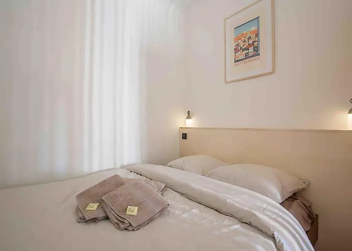 Petit Cocon Avec Vue Dernier Etage - Mazarin 1833