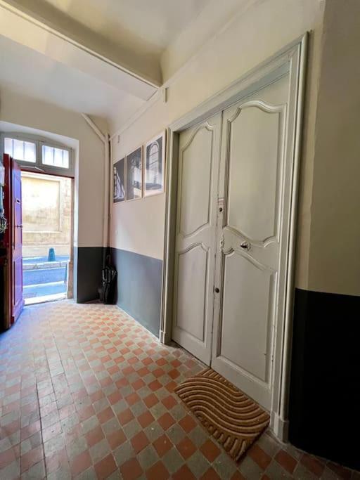 Appartement Petit Cocon Avec Vue Dernier Etage - Mazarin 1833 *